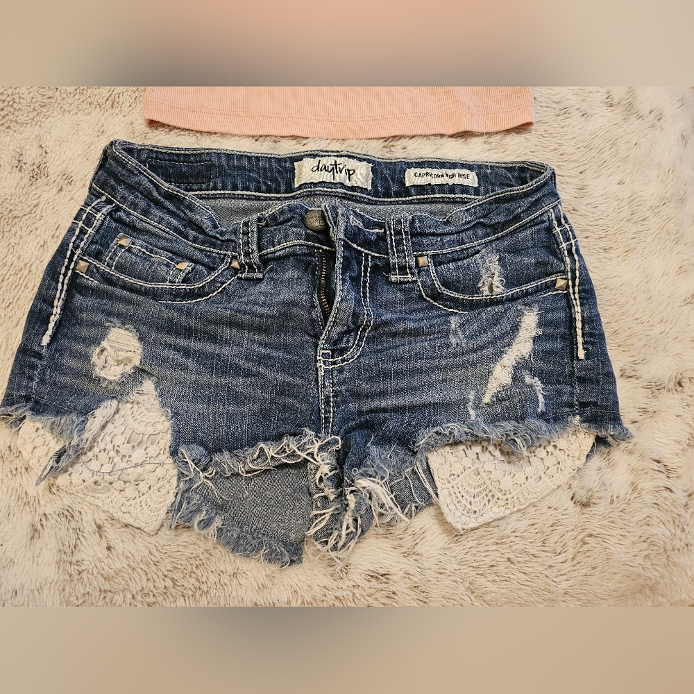 Womens daytrip booty shorts